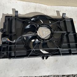 Tesla Model 3 Radiator Cooling Fan Assembly, Shroud Assembly, Tesla Model Y Cooling fan assembly, OEM ORIGINAL IN PERFECT CONDITION   