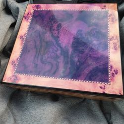 Humidor W/ 2 Humidor Tubes($24 Value) Approx  25 Ciga8