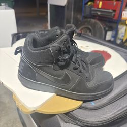 Nike Court Mid Top