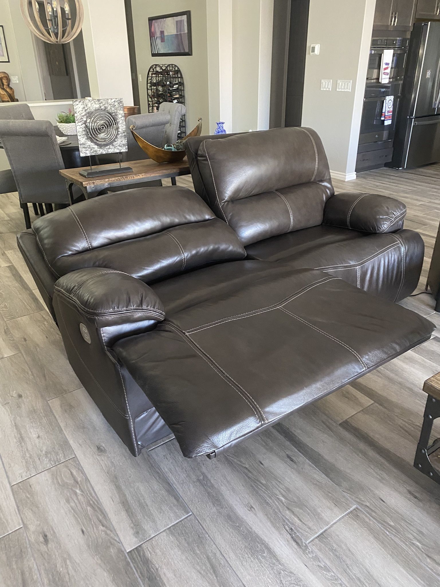 Leather Reclining Sofas