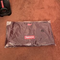 Supreme Box Logo Crewneck Cardinal Size XL FW22 for Sale in