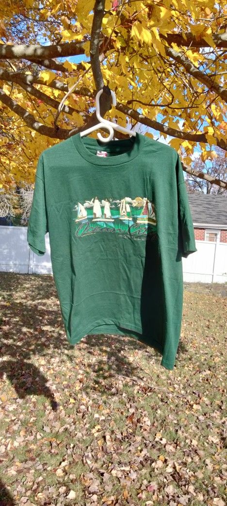 Vintage Ocean City Maryland T-Shirt With Sailboats ⛵