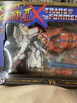 Street Fighter X Transformer Toy