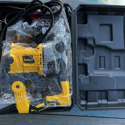 Brand New Dewalt Hammer Drill/Chipping Hammer