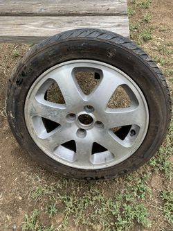 Nice Set Of Honda Civic SI Wheels In Great Condition With Good Tires