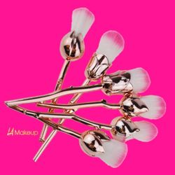 6pcs MAKEUP BRUSH SET ROSE SHAPE 🌹 GIFT SET