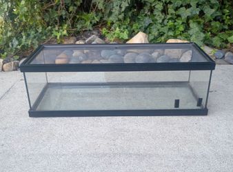 Reptile Tank with Lid Great Condition