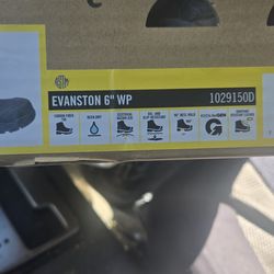 New keen boots black 10 /1/2 paid 140