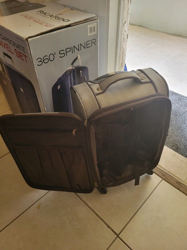 1Luggage Carry On Size 20×13