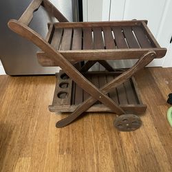 Serving cart VICTORIA .cart is made of meranti wood. Meranti, like most tropical woods, has a very high oil content, which ensures the wood's