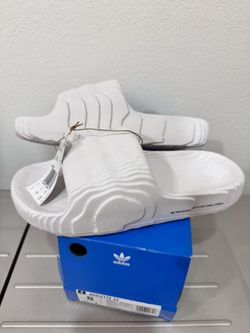 BRAND NEW ADIDAS ORIGINALS ADILETTE 22 SLIDES WHITE