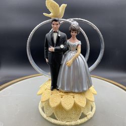 Vintage 1940s-50s Bride And Groom & Rings 6” Wedding  Cake Topper
