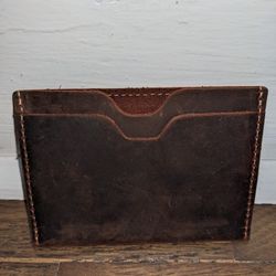 Minimalist Brown Leather Wallet 