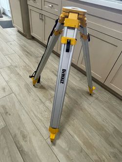 Dewalt tripod $40