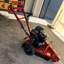 Toro SGR-13 390 cc Gasoline 4-Cycle Stump Grinder