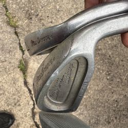 Set Of Rt Handed Golf Clubs