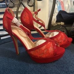 Very red Lace Heels