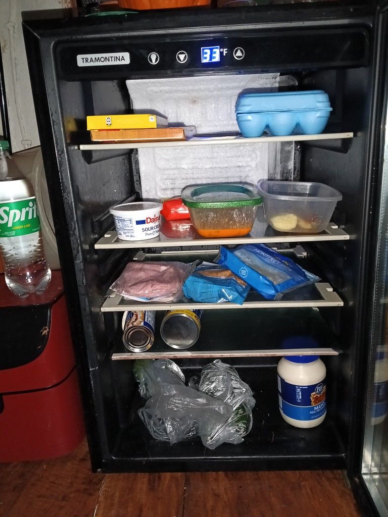 Transmontana Fridge Works Great