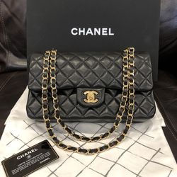 Black Chanel Bag Medium Size Lambskin Leather for Sale in San