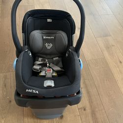 Uppa Baby Mesa Carseat & Base