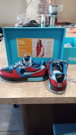 Limited Edition Soccer Nike Sneakers Size 7