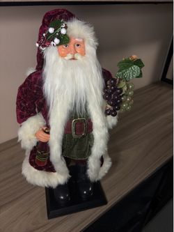 Figura de Papá Noel: Esta pieza es una figura coleccionable
