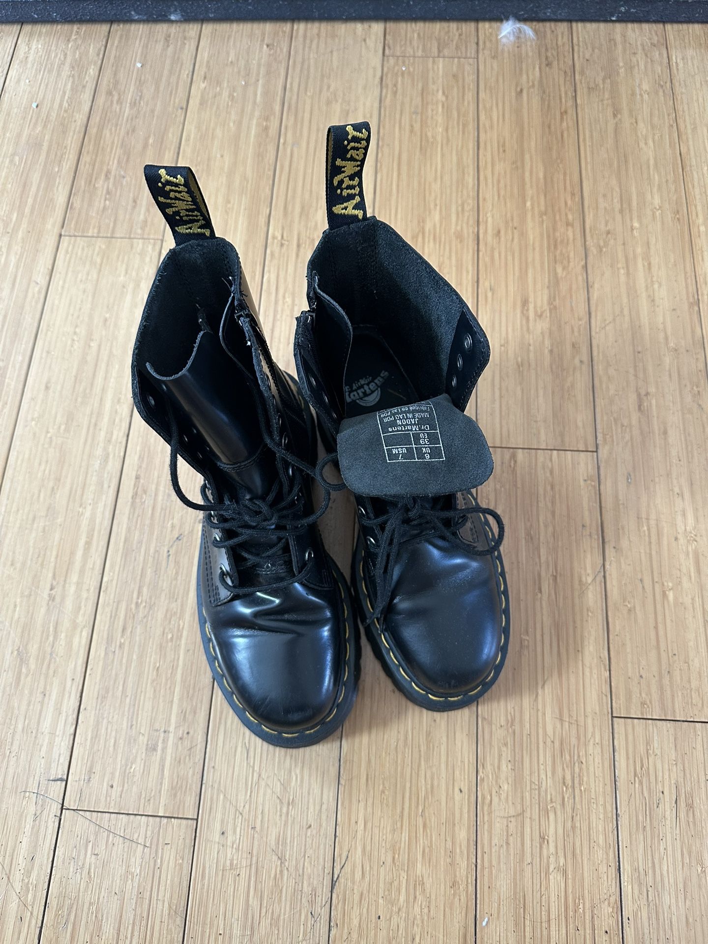 Dr. Martens Jadon Boots – Size 7 US Men / 8 US Women (39 EU, 6 UK) – Worn Once