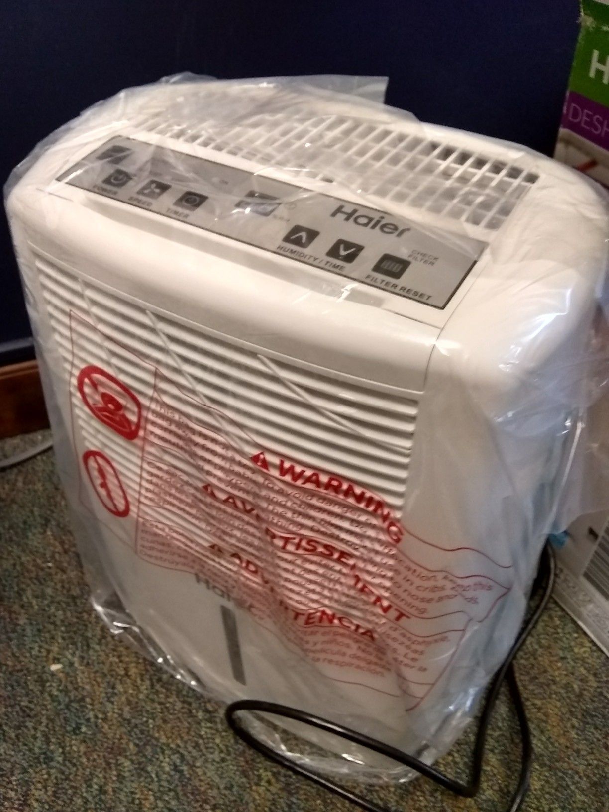 Haier 30 Pint 2 Speed Energy Star Portable Electronic Dehumidifier | HEN30ET (New)