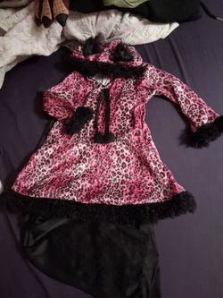 Lil girls rocker kitty costume size 2-4 toddler $7