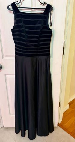 Black Formal Maxi Dress size 10 - worn once