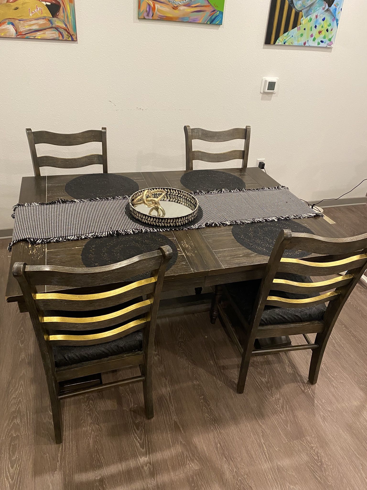 Solid Dining Set