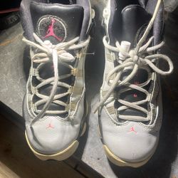 Women’s Air Jordan’s TWO Size 7 Y