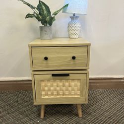 Home Nightstand, Rotating Bedside Table with Woven Doors, Rattan Bedside Table with Storage for Bedroom, Living Room