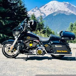 2014 Harley Davidson Street Glide (FLHX)