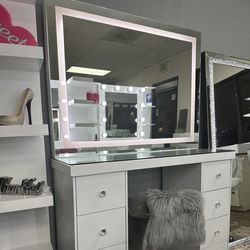 Vanity Makeup Mirror LED Dimmable Light✨
