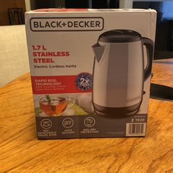 Black And Decker 1.7L Stainless Steel Electric Cordless Kettle