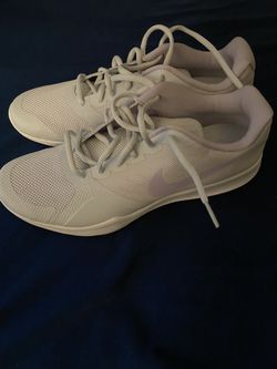 Woman’s Nike City Trainer Size 11