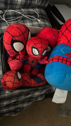 Box Of 4 Spider Man Plushies 