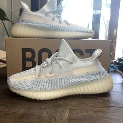 New Yeezy 350 Cloud Non Reflective Size 7