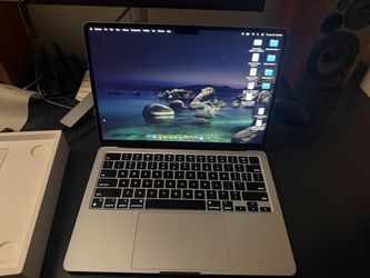 MacBook Air M2