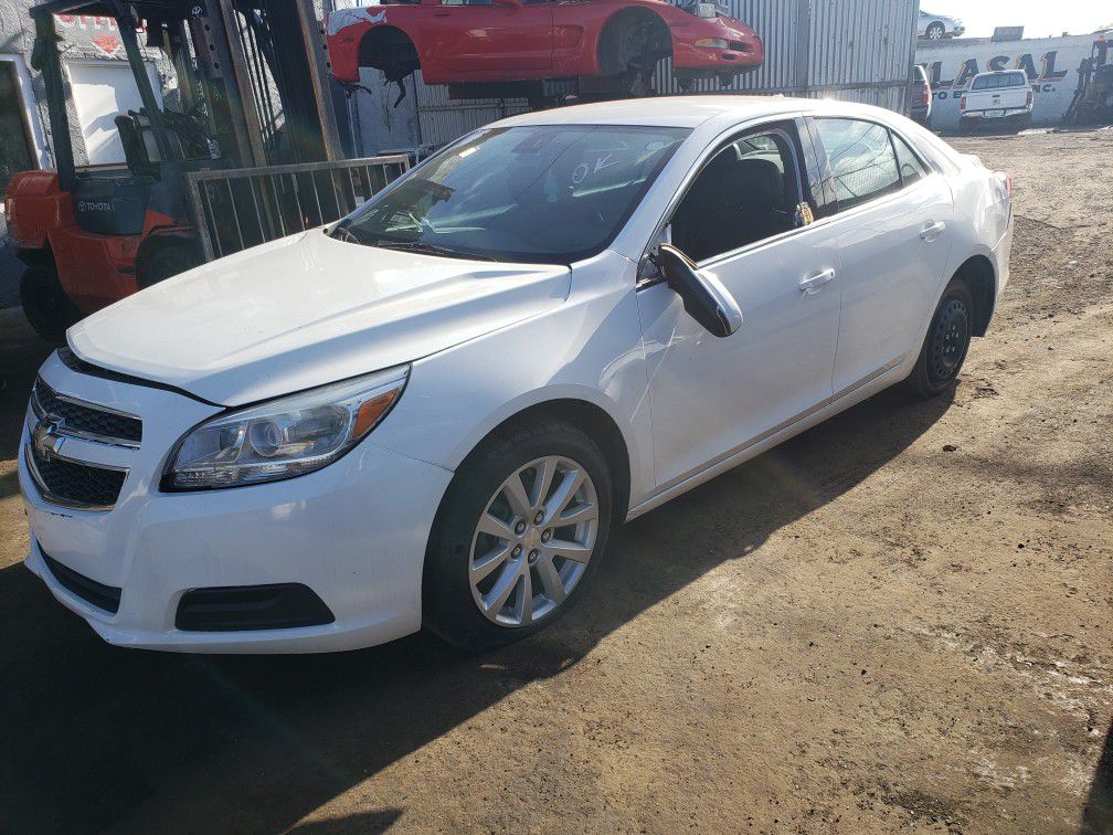 Chevy Malibu for parts out 2024
