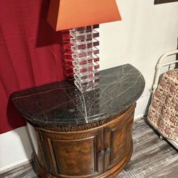 Henredon night stand with marble top