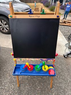 Melissa and Doug Easel