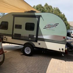Camping Trailer 