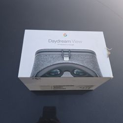Google  Daydream View