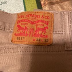 Levi’s Pants 