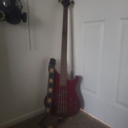 Mitchel Bass Guitar 