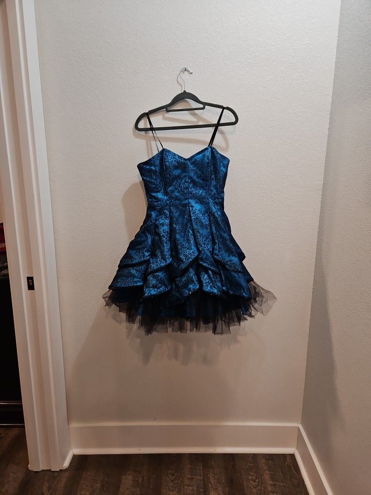 Morgan And Co Homecoming Prom Dress