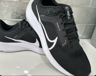 Barely used excellent condition Nike Pegasus 4.0