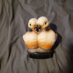 Dove Twin Bird Planter 